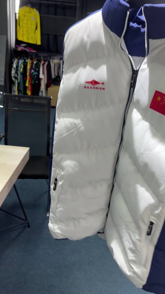 Team jacket / quarter-zip – jacket-005